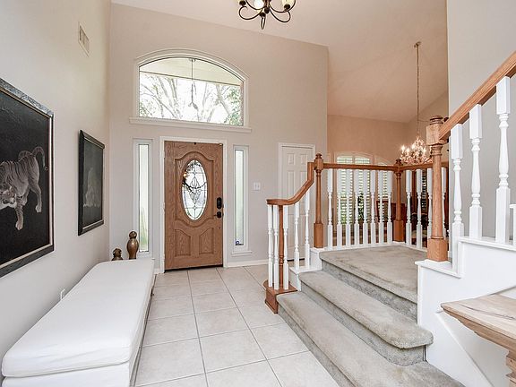 4th image of 222 High Meadows Dr