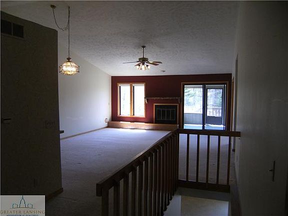 4th image of 2435 E Wild Blossom Ct