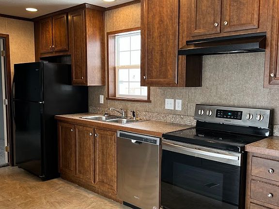 2nd image of 825 1st Ave E #303