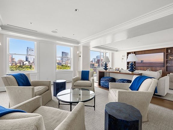 3rd image of 2 Commonwealth Ave APT 11B