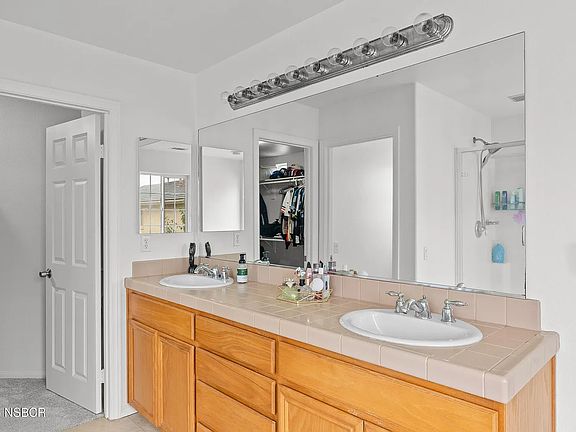 2nd image of 217 E Gilea Ct
