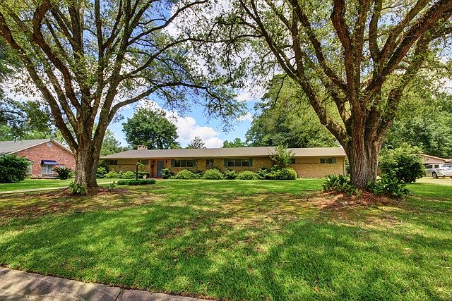 1st image of 917 Natchez Blvd