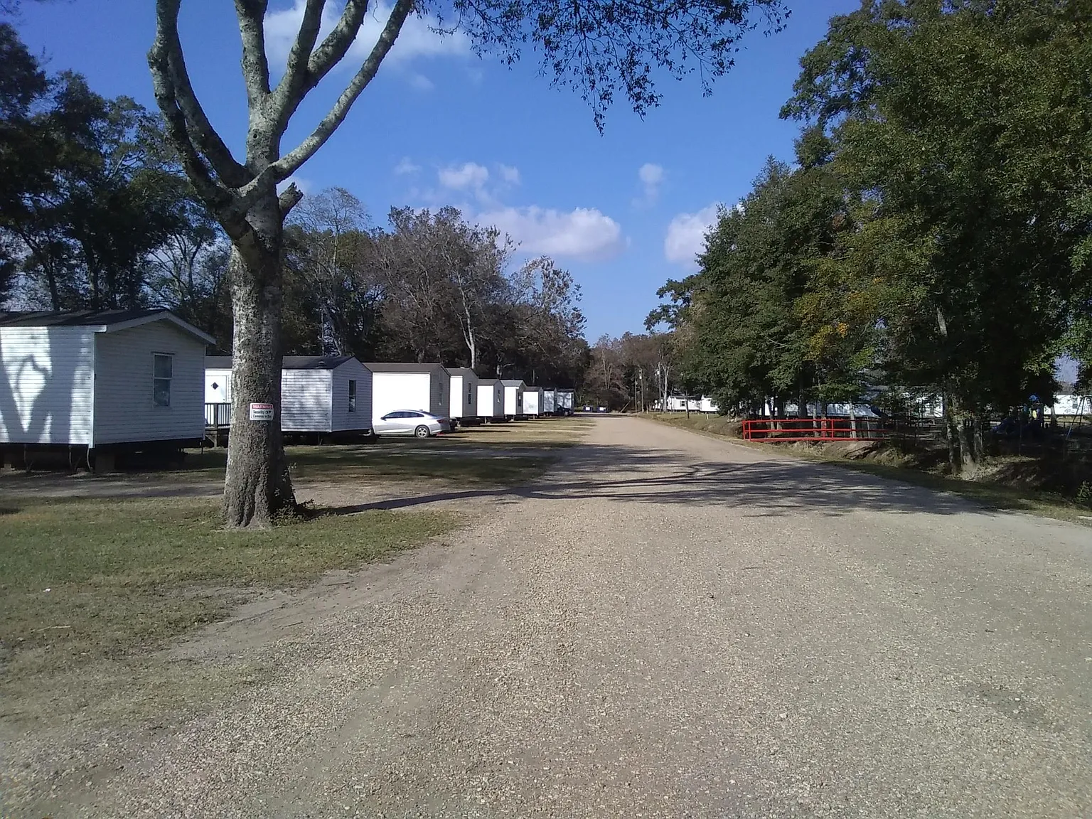 3 bed, 840 sqft, $695 — Photo 1