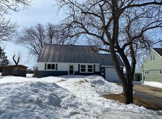 418 Arlington Rd, Hoyt Lakes, MN 55750