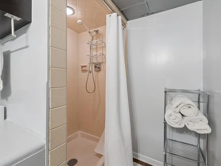4334 N Mason Ave — Photo 30