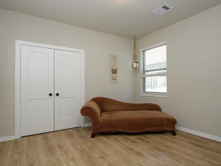 320 Rise Ln — Photo 29