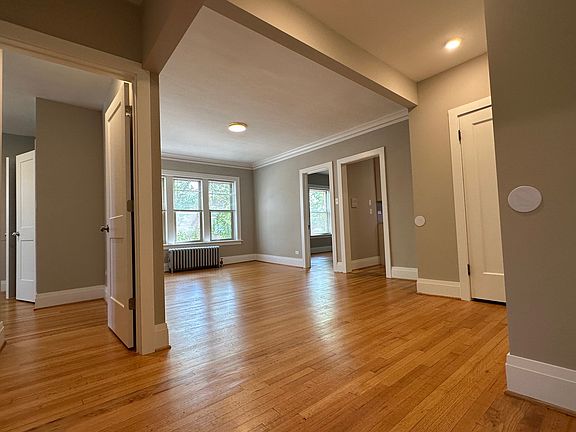 3rd image of 6558 S Fairfield Ave #2