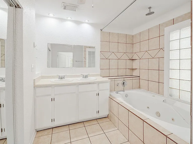 1703 Alegria Rd — Photo 18