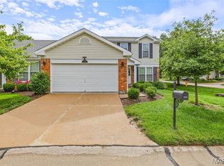 10259 Highbury Ln, Saint Louis, MO 63123