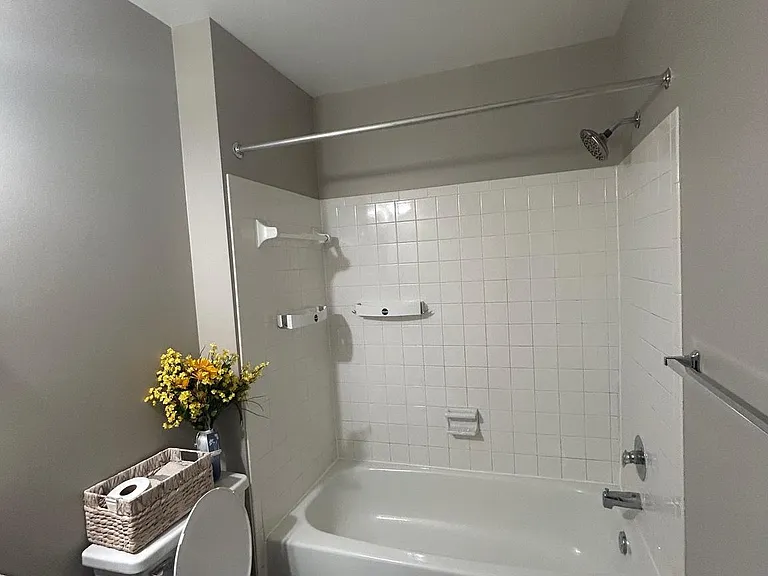 7804 Harrowgate Cir #D — Photo 15