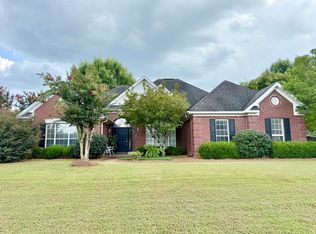 4600 Meadow Brook Dr, Tupelo, MS 38801