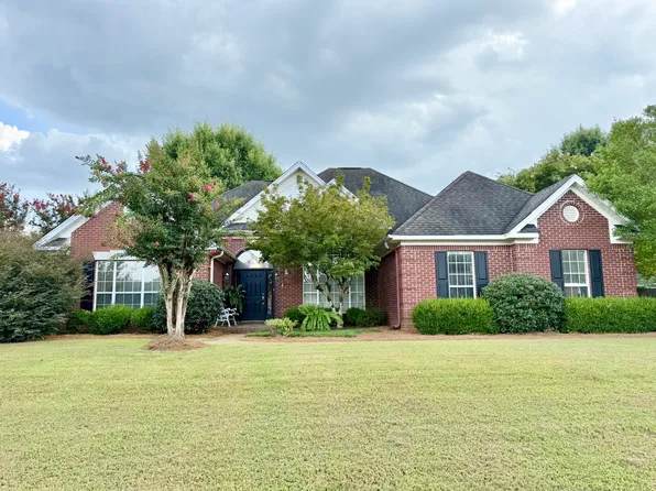 4600 Meadow Brook Dr, Tupelo, MS 38801