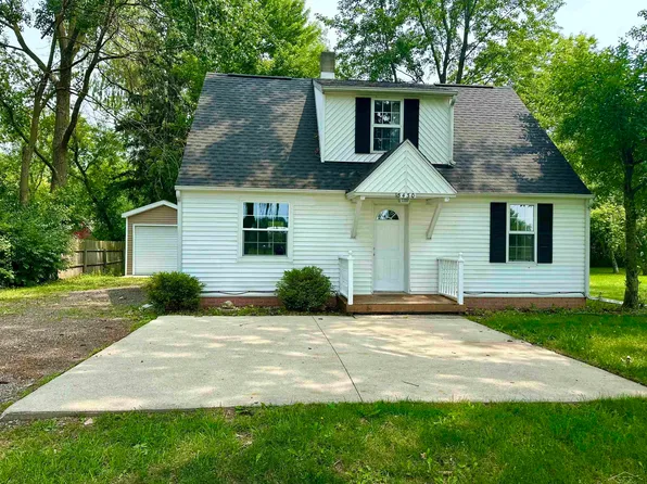 5430 N Center Rd, Saginaw, MI 48604
