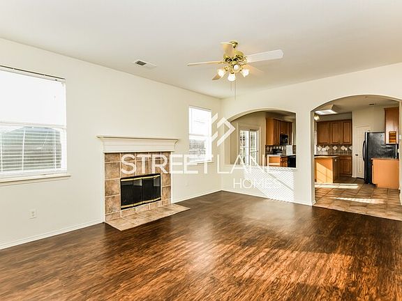 3rd image of 4637 Springway Ln