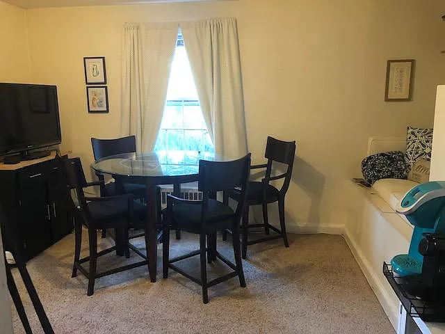 1048 N Danville St #B — Photo 21