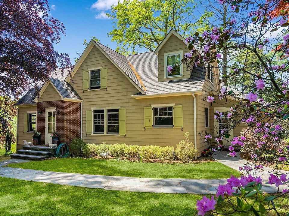 373 Lenox Road, Huntington Station, NY 11746 Zillow