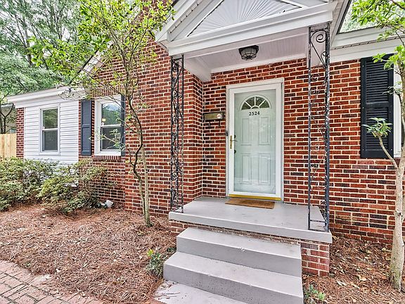 3rd image of 2524 Craig Rd