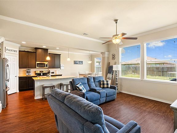 2nd image of 2238 Tallow Dr