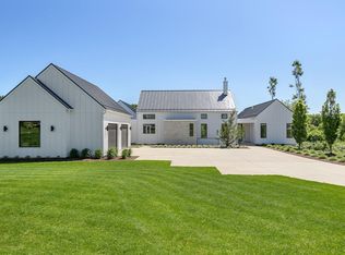 2832 Burwood Hill Ct, Ada, MI 49301