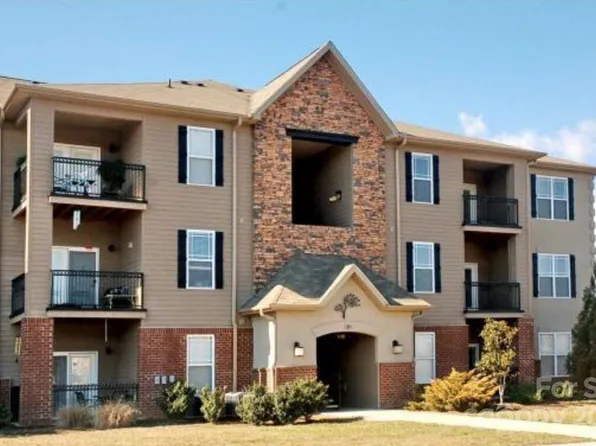 181 Brickton Village Cir Unit 106, Fletcher, NC 28732