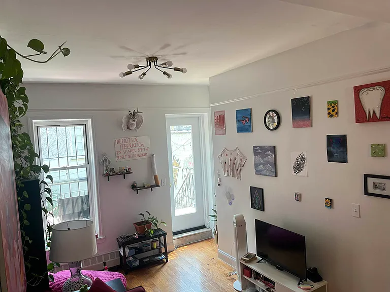 1352 Herkimer St #1GR — Photo 7