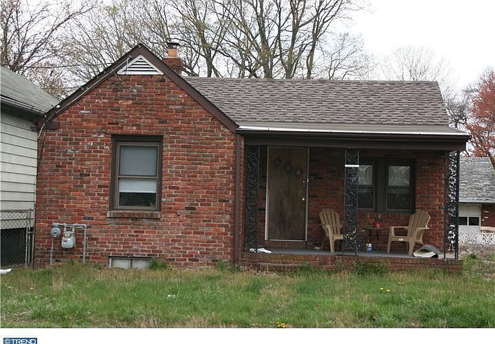 2nd image of 709 Arena Dr