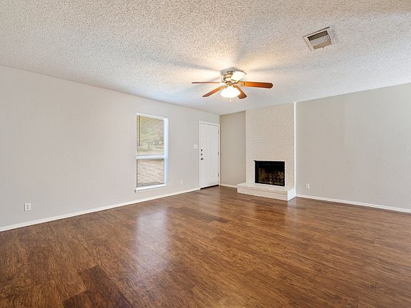 3rd image of 501B Thelma Dr