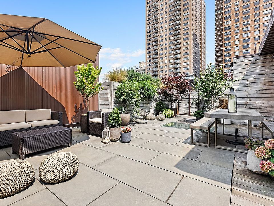 1st image of 303 Mercer St APT B601