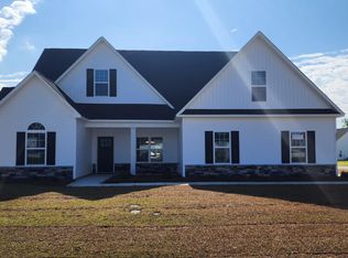 2037 Sharpnose Ct, New Bern, NC 28562