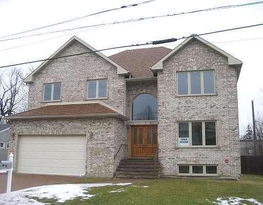 1st image of 9029 Delphia Ave