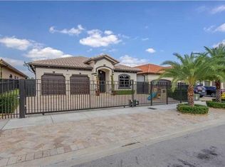 14465 SW 17th St, Miami, FL 33175