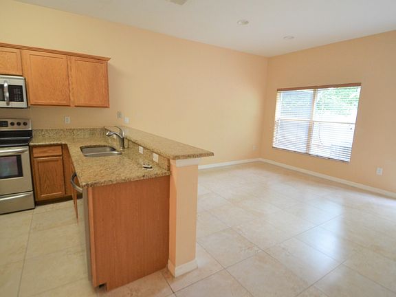 5th image of 2108 Abercorn Ct