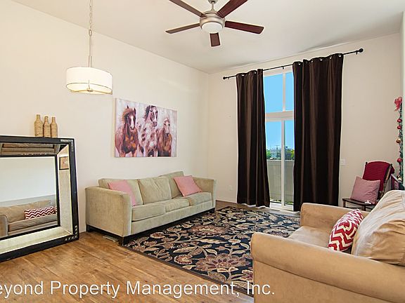 4th image of 825 C Ave
