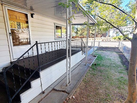 2nd image of 61040 S Queens Dr Unit 26