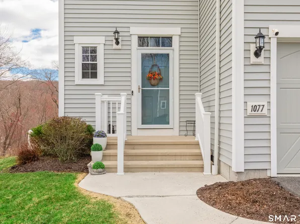 1077 Augusta Drive #1077, Oxford, CT 06478