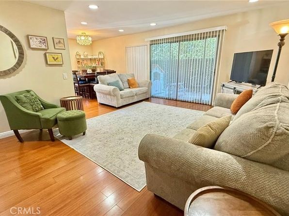 18350 Hatteras St APT 176, Tarzana, CA 91356