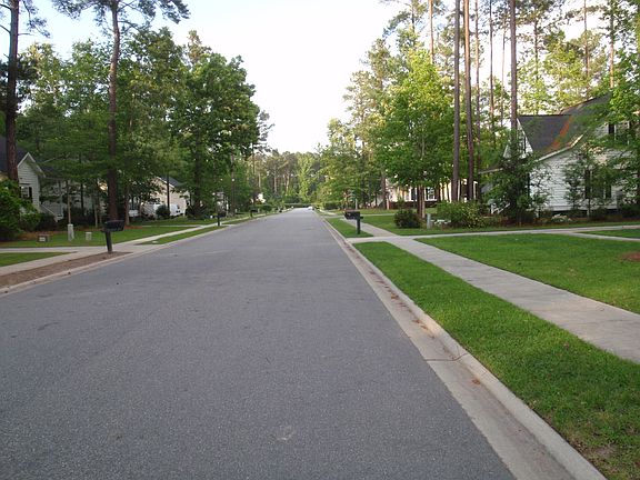 Brisbon Hall Drive