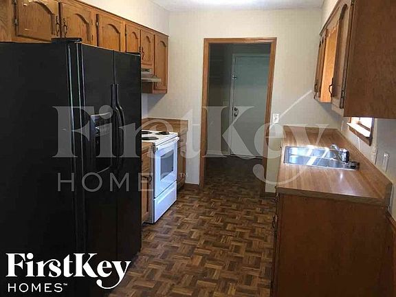5th image of 6410 Fawn Hollow Cir N