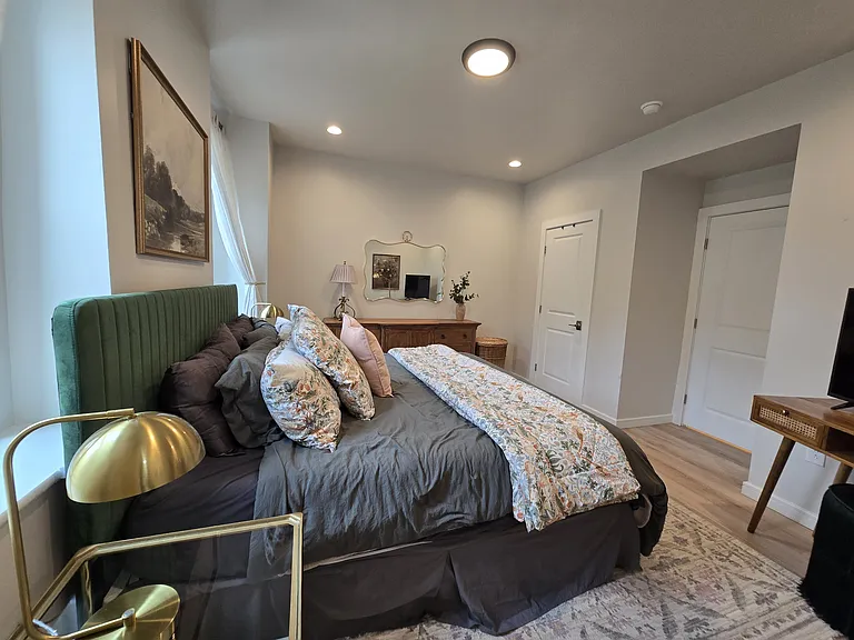 700 N Taylor Ave #2 — Photo 34