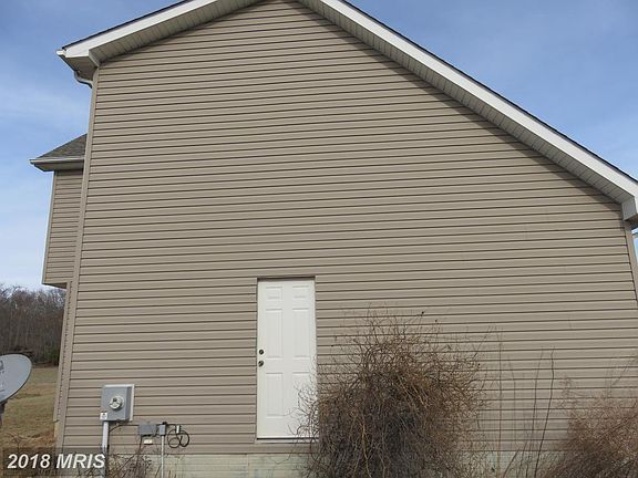 4th image of 104 Raven Ln