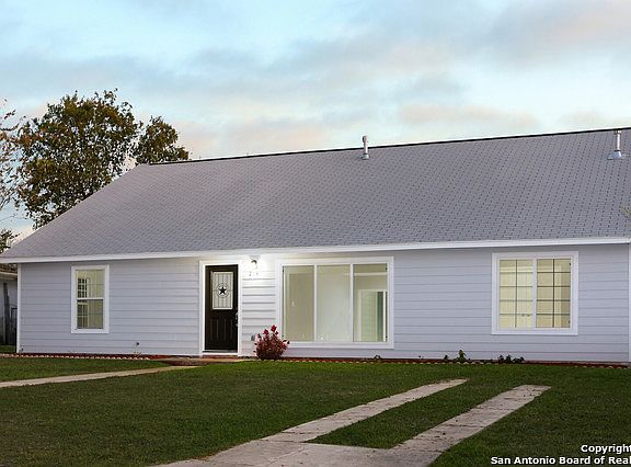3rd image of 214 Birchwood Dr