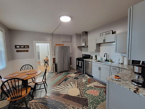 3rd image of 1030 Geyer Ave #1F