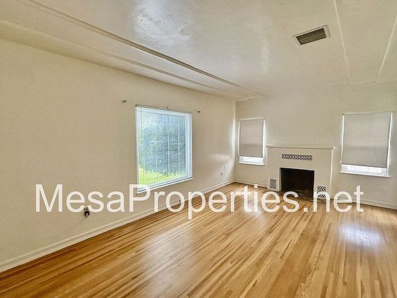 3rd image of 3232 N Mayfield Ave