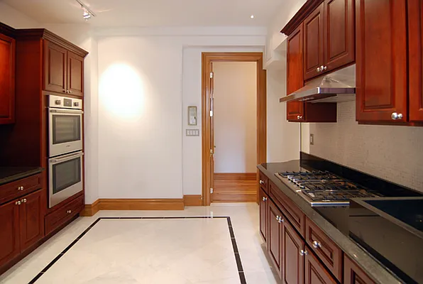 Rented by WAM Partners - William Moses Co. | media 75