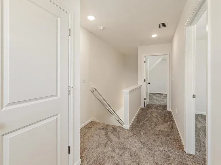 3712 Meadow Vista Ln — Photo 14