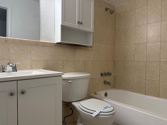 4th image of 3370 NE 16th Ter APT 4