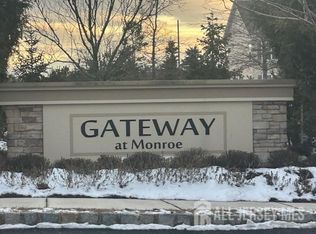 2401 Farmall Ln, Monroe Township, NJ 08831