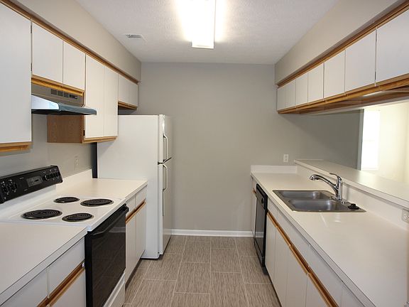 2nd image of 1774 Weatherstone Dr
