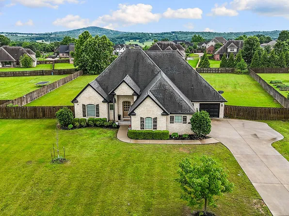 2499 Brookwater Ln, Fayetteville, AR 72703