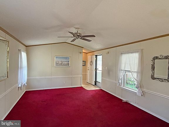 5th image of 12 Brunswick Ln #D-15